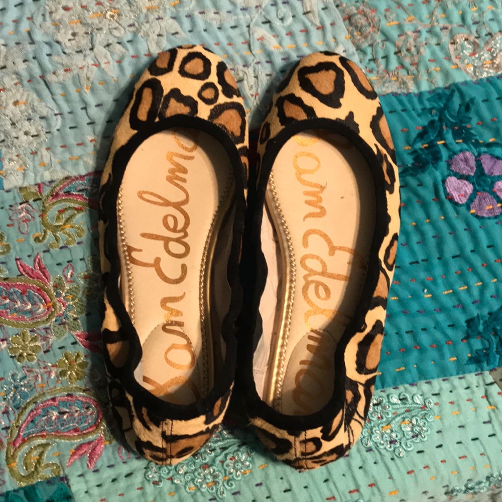 Leopard flats